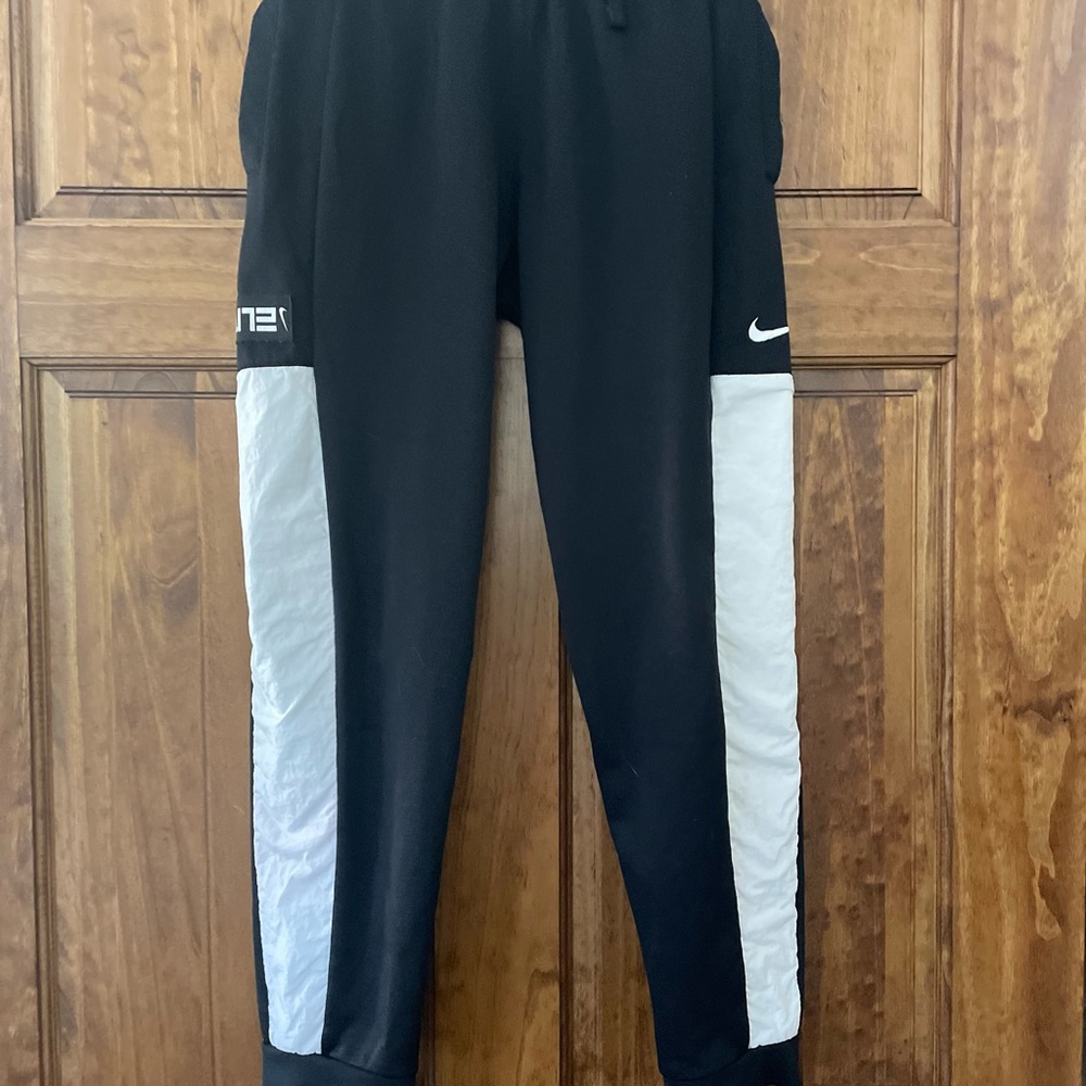 Boys youth Large Nike joggers - wore once